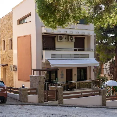 νεφέλη: ολόκληρο σπίτι για αξέχαστες διακοπές στη σιβηρή