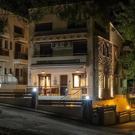 νεφέλη-σπίτι ολόκληρο για αξέχαστες διακοπές στην σιβηρη