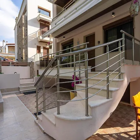 Apartament νεφέλη-σπίτι ολόκληρο για αξέχαστες διακοπές στην σιβηρη *