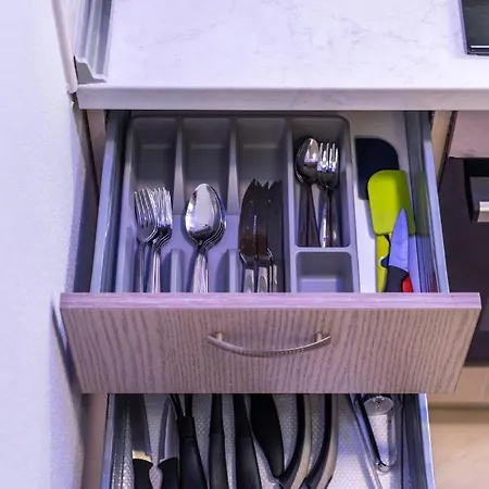 νεφέλη-σπίτι ολόκληρο για αξέχαστες διακοπές στην σιβηρη Apartament