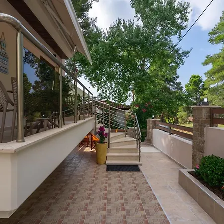 νεφέλη-σπίτι ολόκληρο για αξέχαστες διακοπές στην σιβηρη Apartament