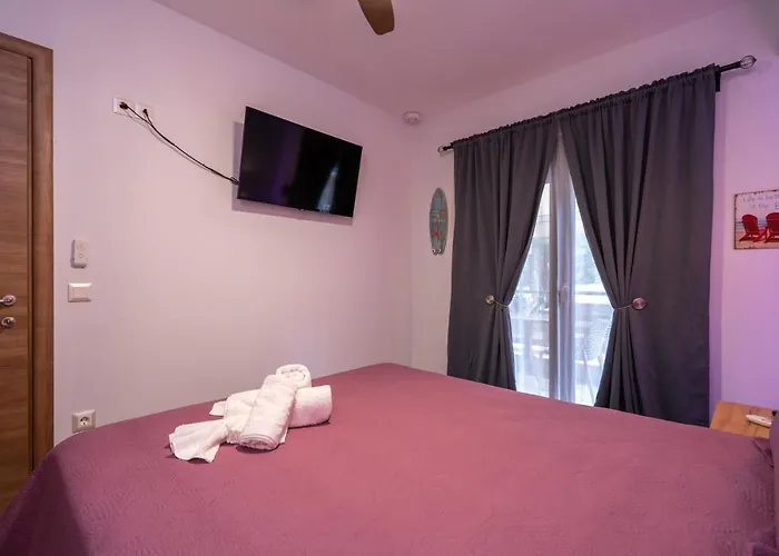 νεφέλη-σπίτι ολόκληρο για αξέχαστες διακοπές στην σιβηρη *