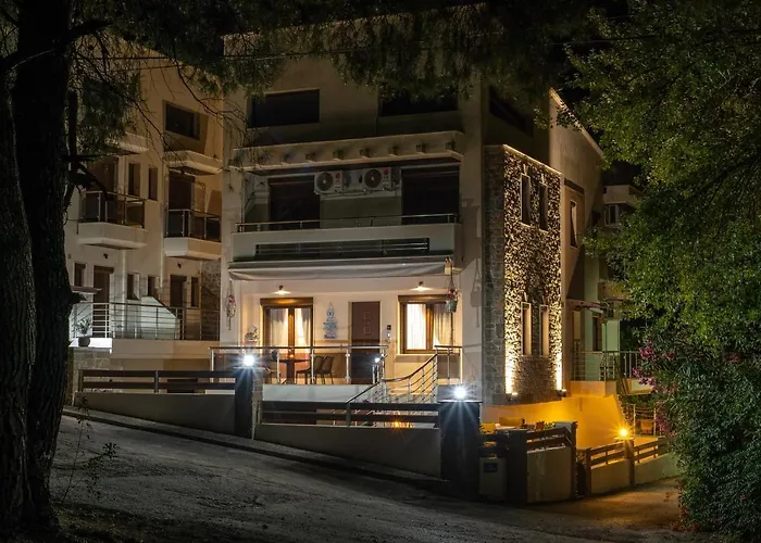 νεφέλη-σπίτι ολόκληρο για αξέχαστες διακοπές στην σιβηρη