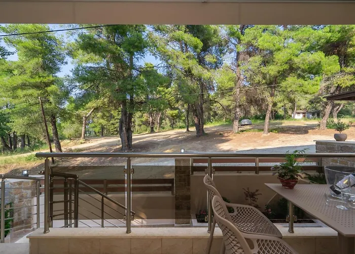 νεφέλη-σπίτι ολόκληρο για αξέχαστες διακοπές στην σιβηρη * Siviri