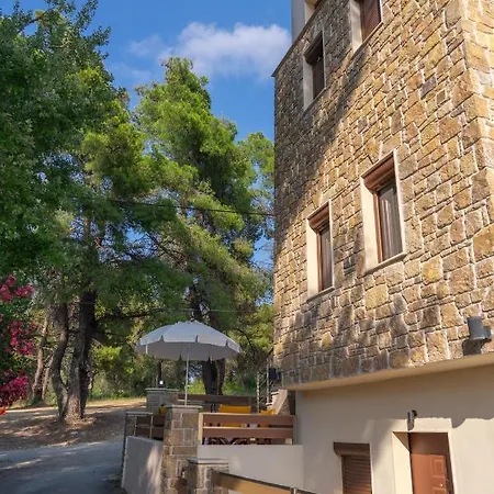 νεφέλη-σπίτι ολόκληρο για αξέχαστες διακοπές στην σιβηρη