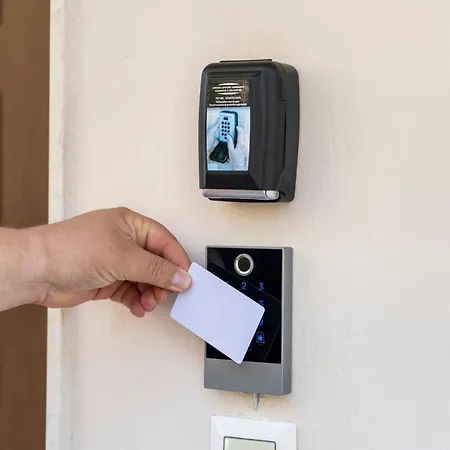 νεφέλη-σπίτι ολόκληρο για αξέχαστες διακοπές στην σιβηρη Apartmán