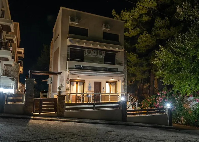 νεφέλη-σπίτι ολόκληρο για αξέχαστες διακοπές στην σιβηρη Daire